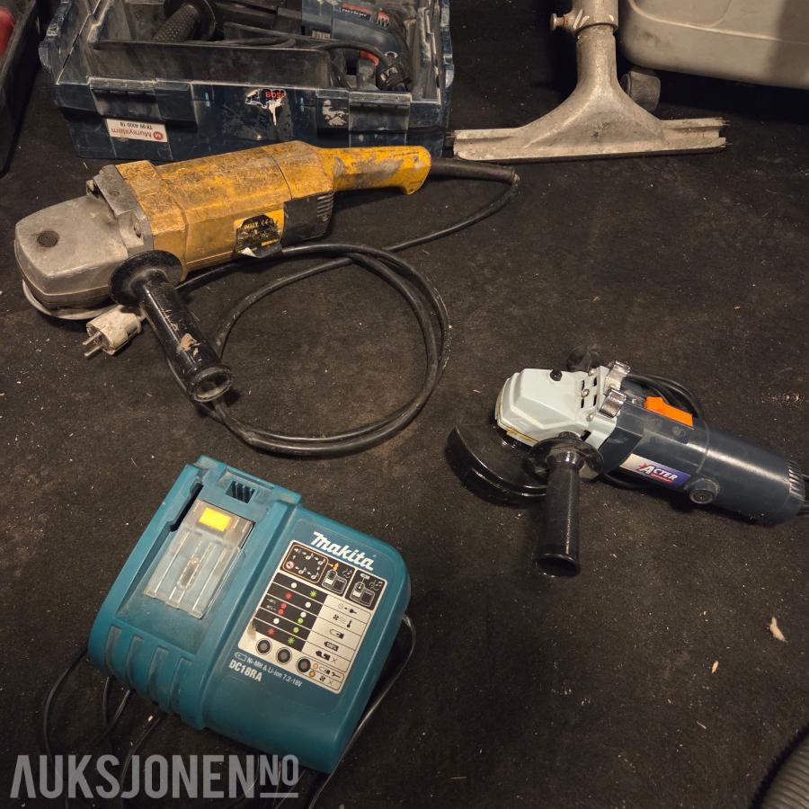 Stihl Støvsuger, Makita Batterilader, Bosch Borhammer, Byggestrøm, Stige